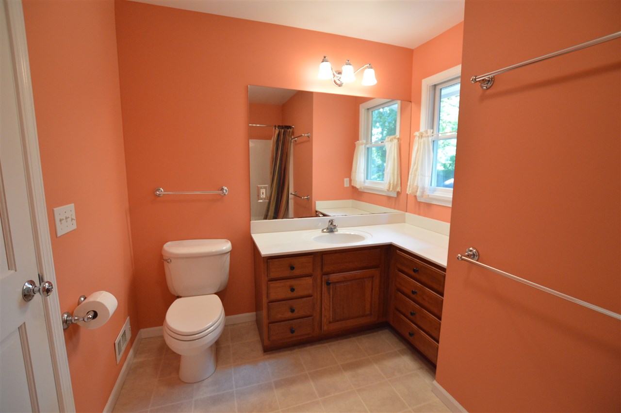 718 Bloomfield Road Traverse City, MI 49686 - Photo 52 of 82 1851260-51.JPG