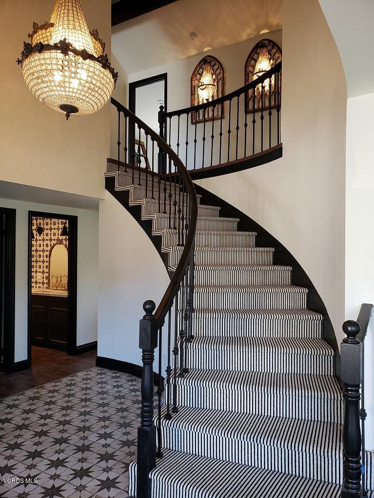 392 Tranquil Lane Oak Park, CA 91377 - Photo 3 of 31 stairway 2