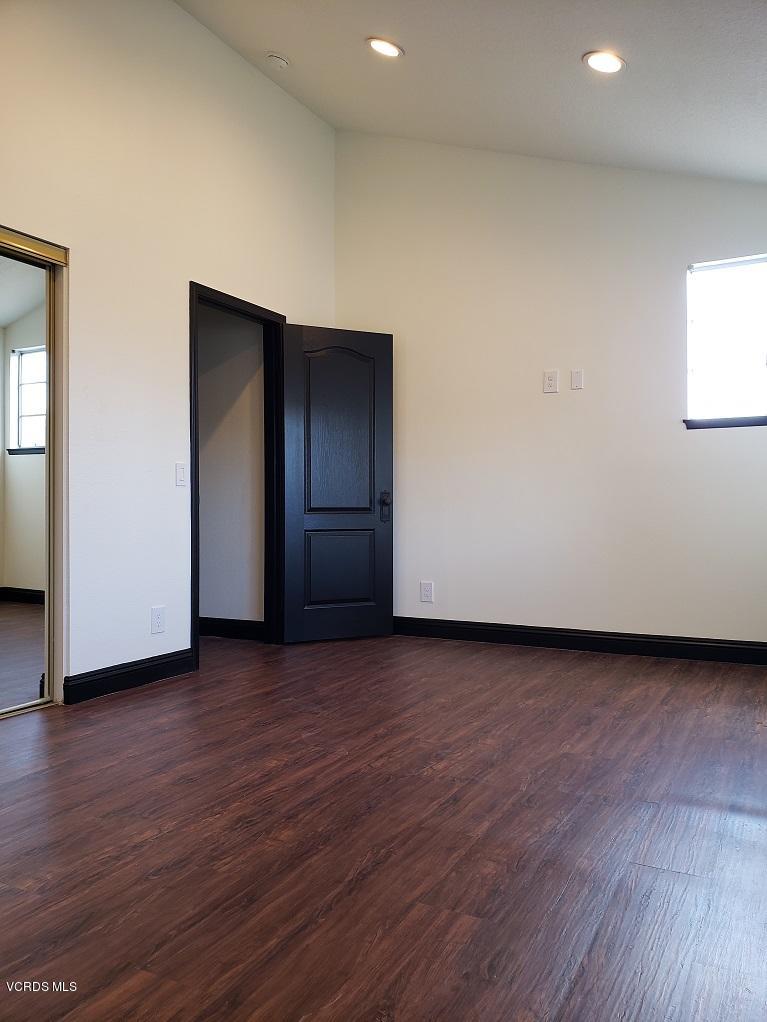 392 Tranquil Lane Oak Park, CA 91377 - Photo 21 of 31 front bedroom