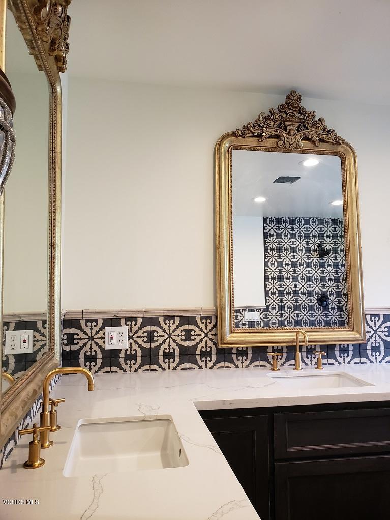 392 Tranquil Lane Oak Park, CA 91377 - Photo 25 of 31 master bath 5