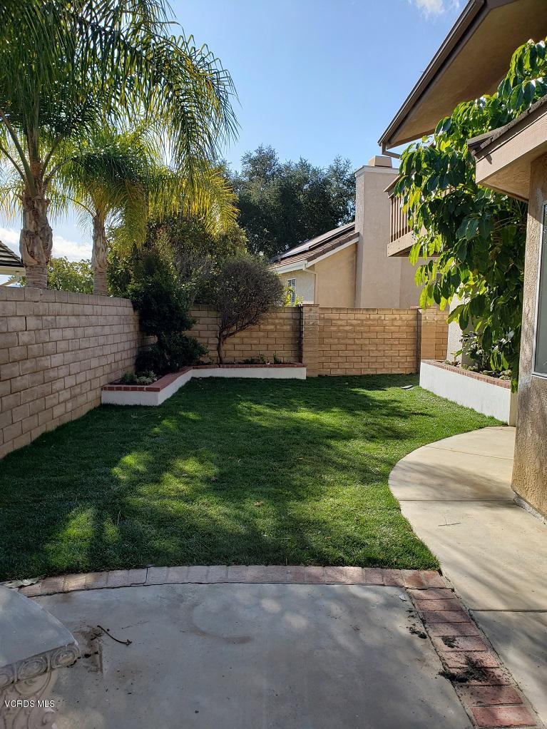 392 Tranquil Lane Oak Park, CA 91377 - Photo 31 of 31 backyard
