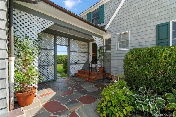 $3,749,500 | 2 Strongs Lane, Water Mill, NY 11976