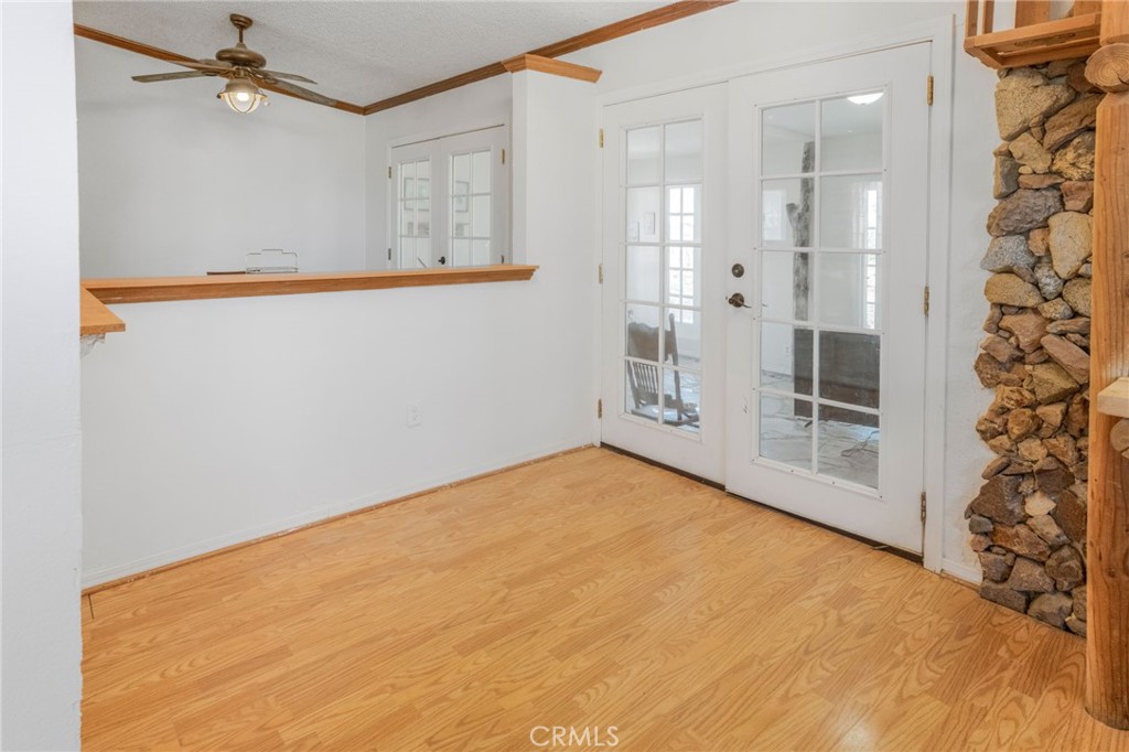 49750 3 Points Road Lancaster, CA 93536 - Photo 28 of 67 a view of empty room with window and ceiling fan