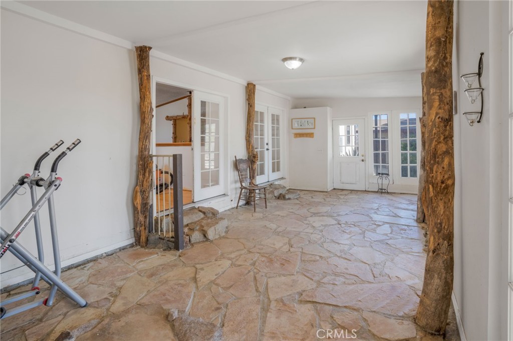 49750 3 Points Road Lancaster, CA 93536 - Photo 32 of 67 a view of a room with gym equipment