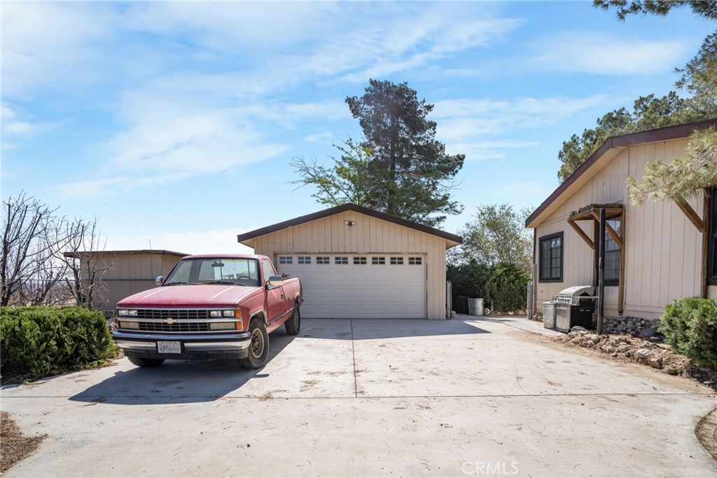 49750 3 Points Road Lancaster, CA 93536 - Photo 40 of 67