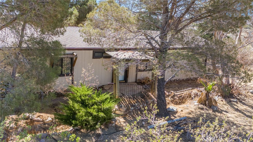 49750 3 Points Road Lancaster, CA 93536 - Photo 60 of 67 a view of a house with large trees