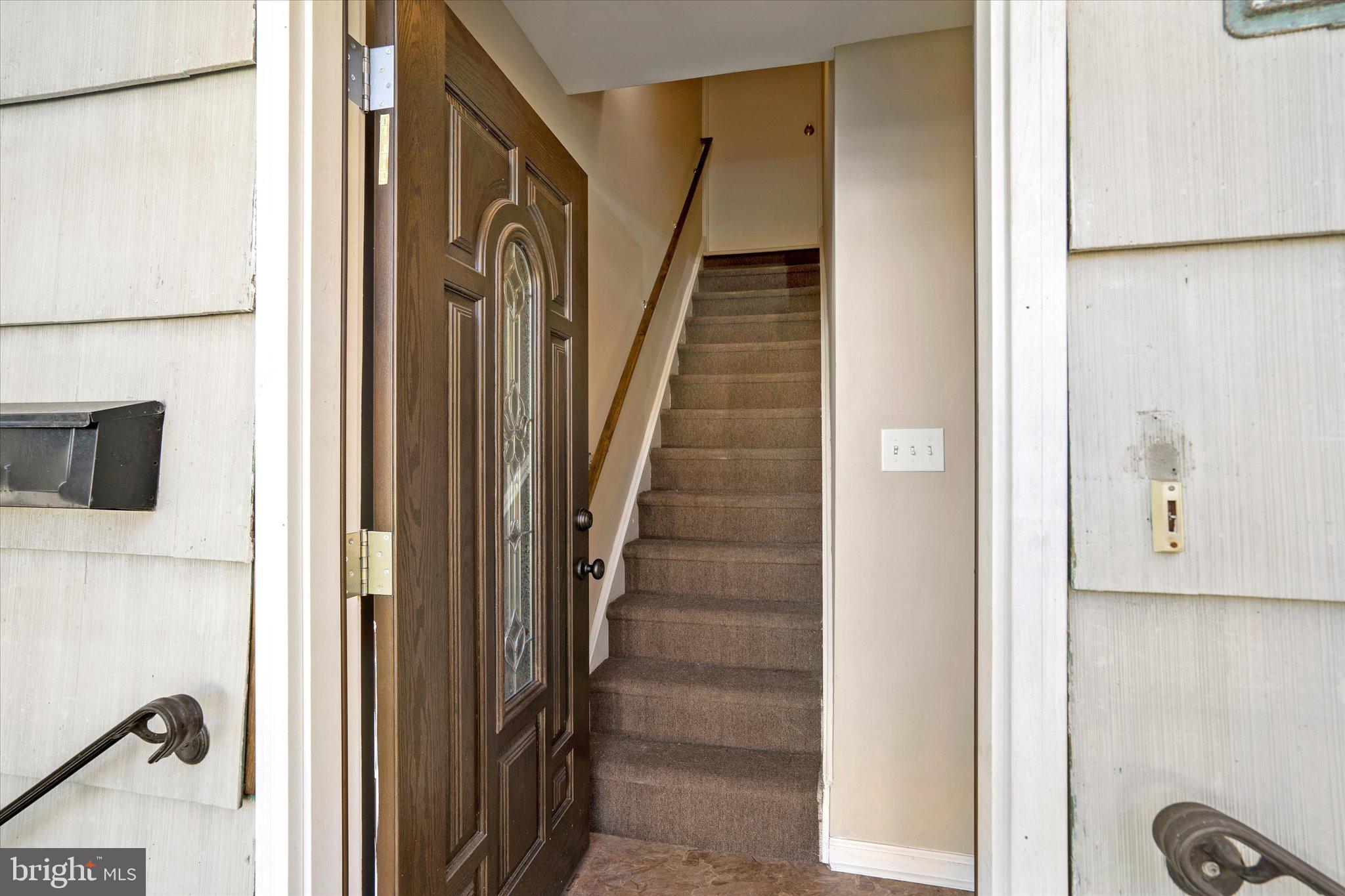 45 Scattergood Avenue Hamilton, NJ 08619 - Photo 3 of 24