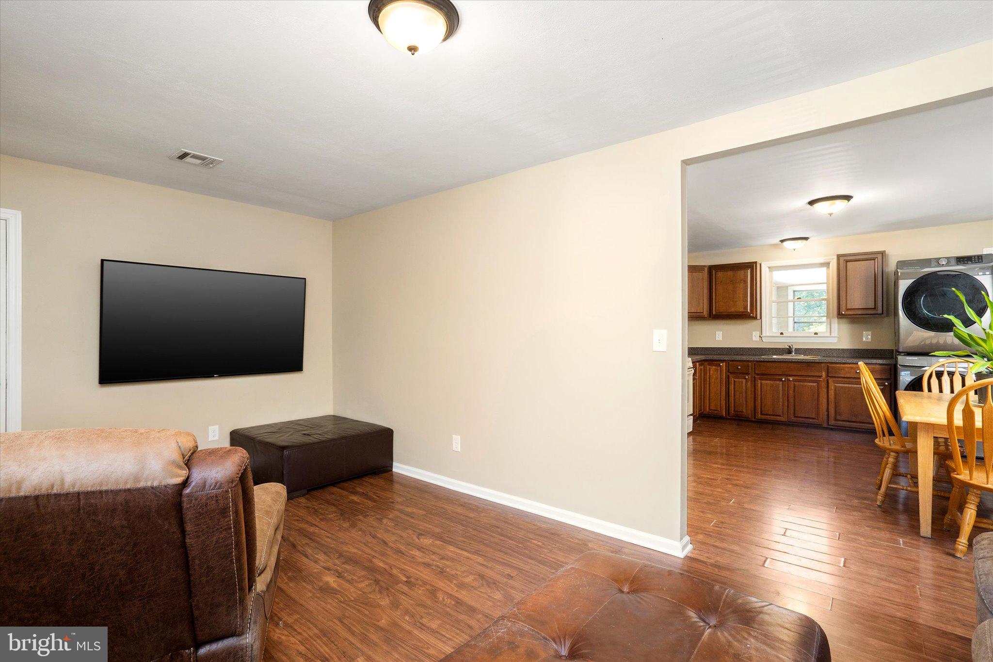 45 Scattergood Avenue Hamilton, NJ 08619 - Photo 5 of 24