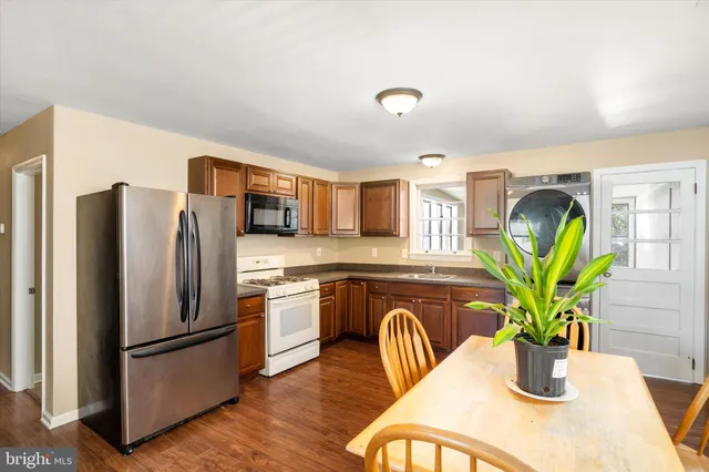 $2,200 | 45 Scattergood Avenue, Hamilton, NJ 08619