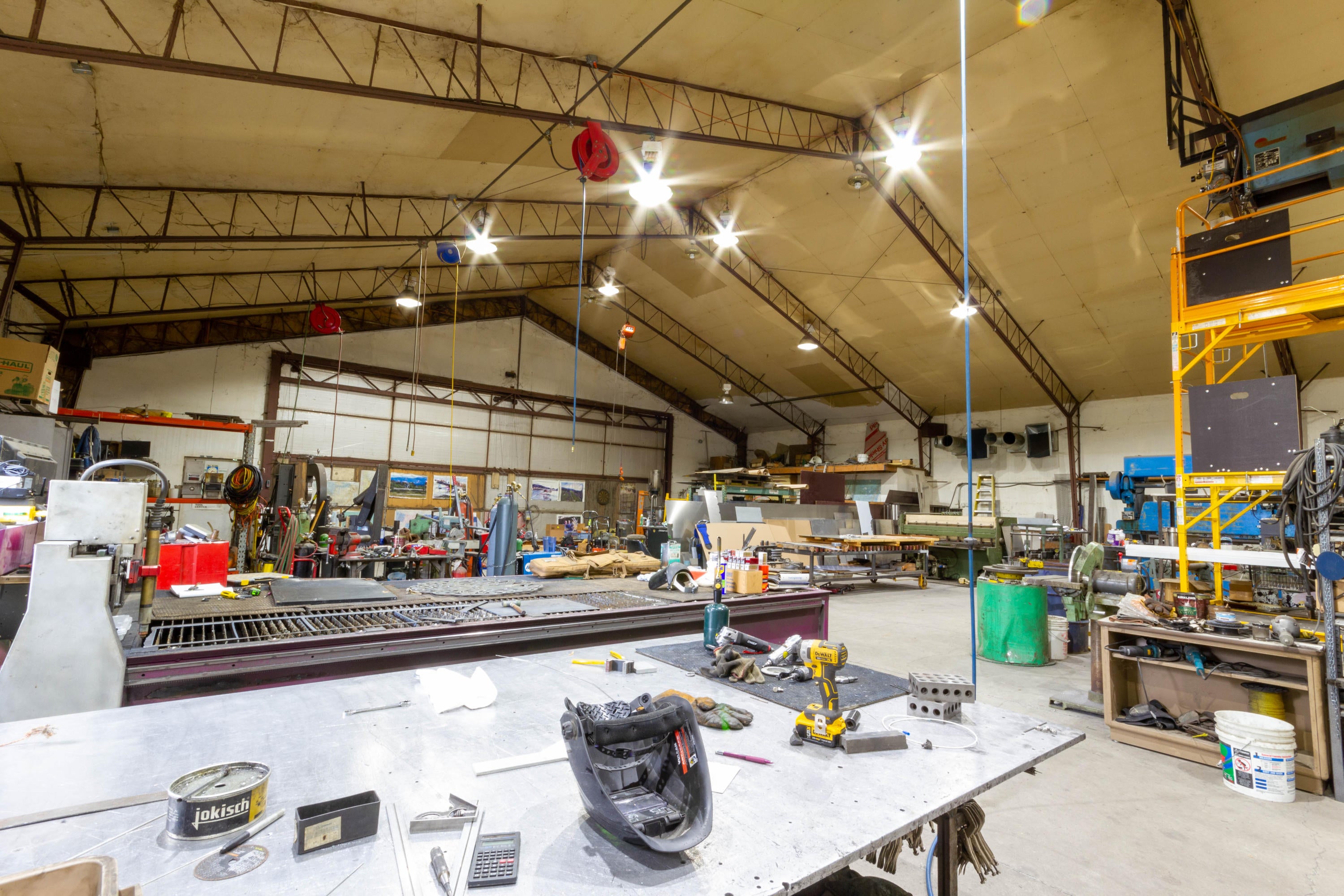 6166 Beagle Road White City, OR 97503 - Photo 43 of 47 inside Hangar