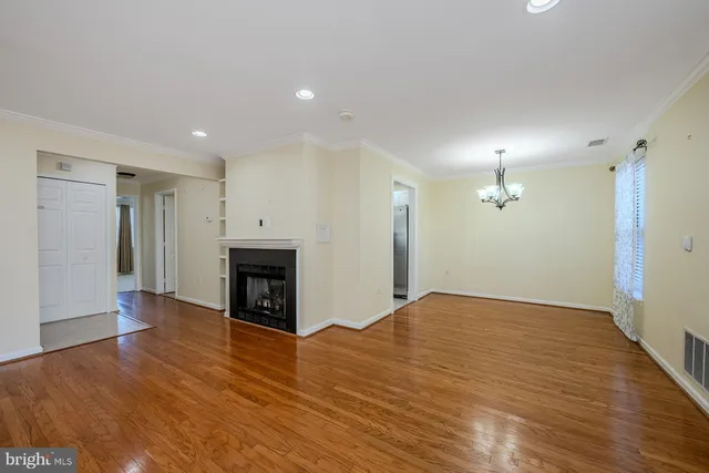 $325,000 | 20602 Cornstalk Terrace, Unit 101, Ashburn, VA 20147