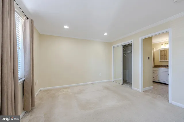 $325,000 | 20602 Cornstalk Terrace, Unit 101, Ashburn, VA 20147