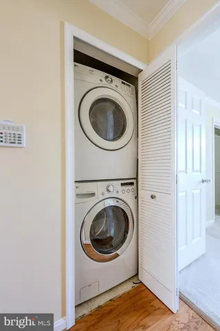 $325,000 | 20602 Cornstalk Terrace, Unit 101, Ashburn, VA 20147