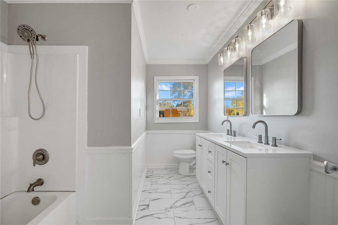 1010 Bern Circle Anderson, SC 29626 - Photo 19 of 27 2nd Full Bathroom