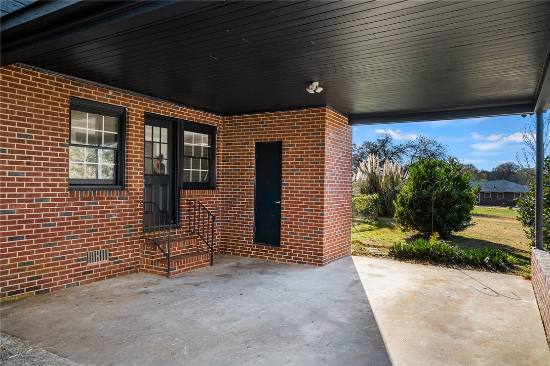 1010 Bern Circle Anderson, SC 29626 - Photo 24 of 27 Carport with storage