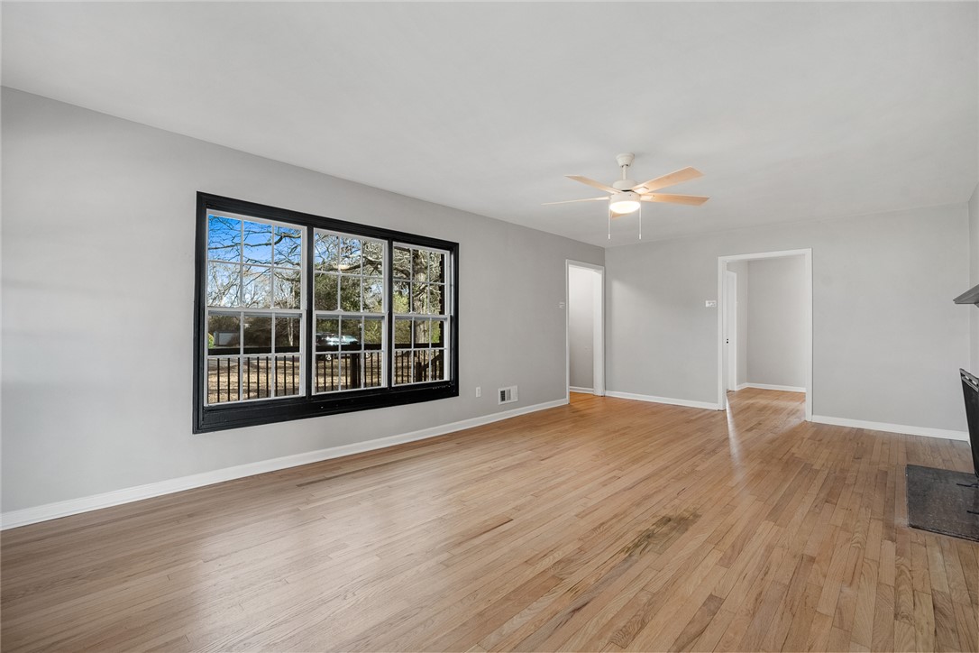 1010 Bern Circle Anderson, SC 29626 - Photo 4 of 27 Large windows bring in the natural light.