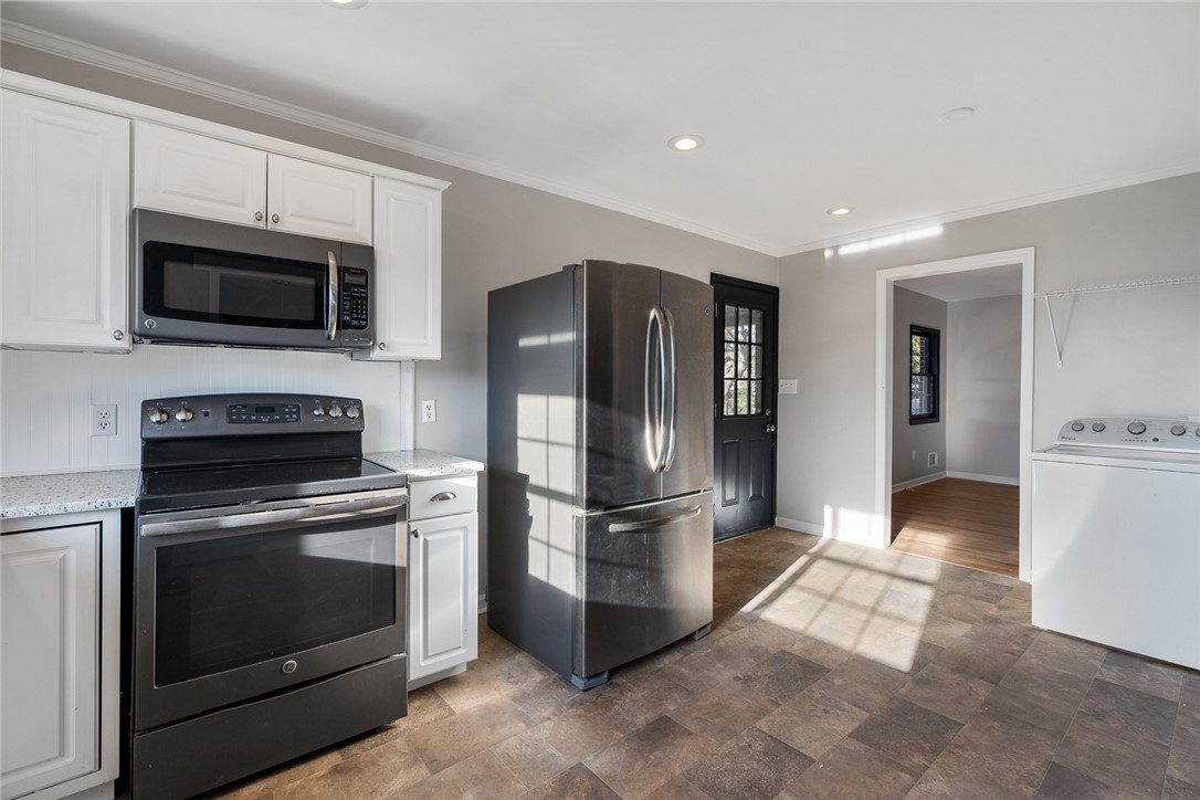 1010 Bern Circle Anderson, SC 29626 - Photo 8 of 27 Stainless Appliances are Included