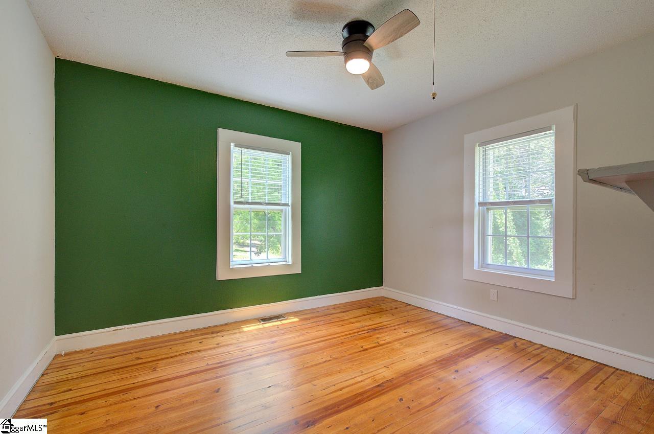19 Clemson Street Liberty, SC 29657 - Photo 16 of 44