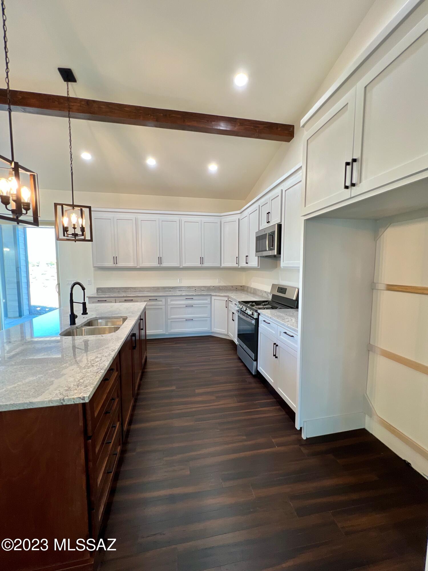 427 Tonichi Court Rio Rico, AZ 85648 - Photo 14 of 43