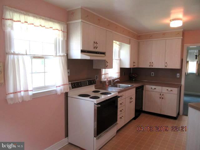 249 Flintlock Road Drexel Hill, PA 19026 - Photo 12 of 28 Eat In Kitchen