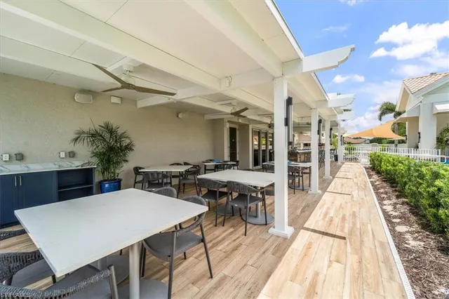 $314,900 | 10044 Heather Lane, Unit 1501, Naples, FL 34119