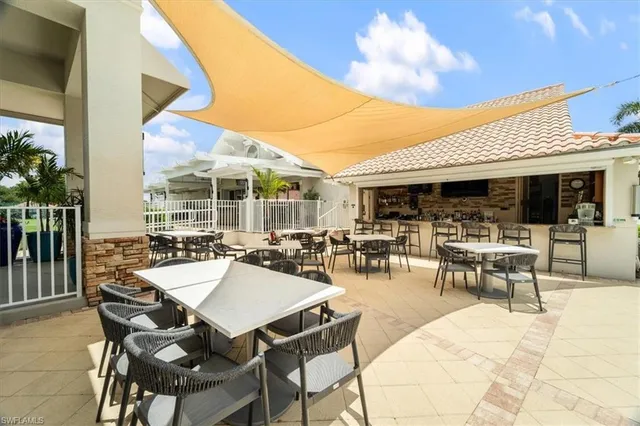 $314,900 | 10044 Heather Lane, Unit 1501, Naples, FL 34119