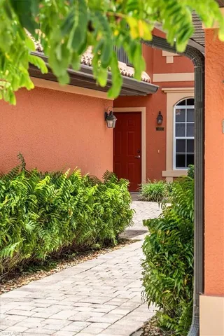 $314,900 | 10044 Heather Lane, Unit 1501, Naples, FL 34119