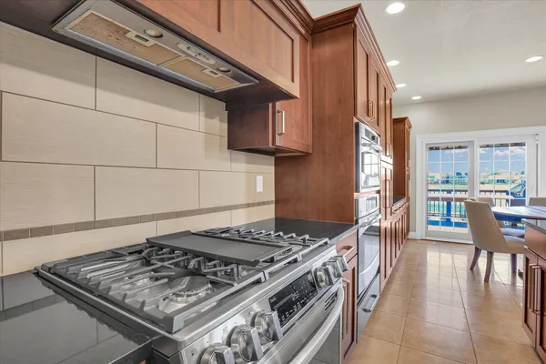 $850,000 | 1614 English Oak Drive, Champaign, IL 61822