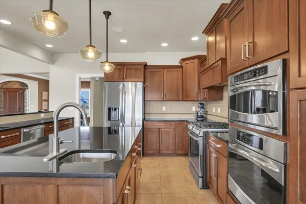 $850,000 | 1614 English Oak Drive, Champaign, IL 61822