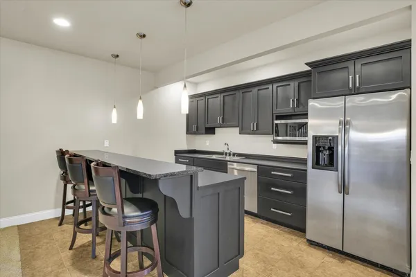 $850,000 | 1614 English Oak Drive, Champaign, IL 61822