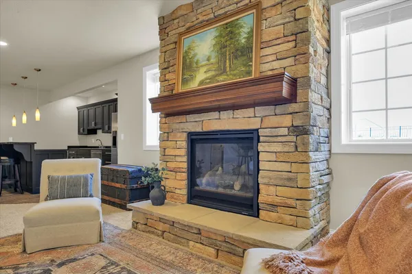 $850,000 | 1614 English Oak Drive, Champaign, IL 61822