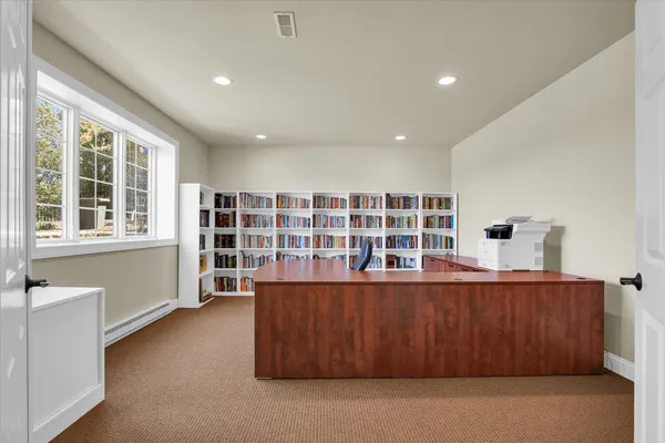 $850,000 | 1614 English Oak Drive, Champaign, IL 61822