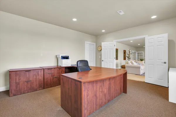 $850,000 | 1614 English Oak Drive, Champaign, IL 61822