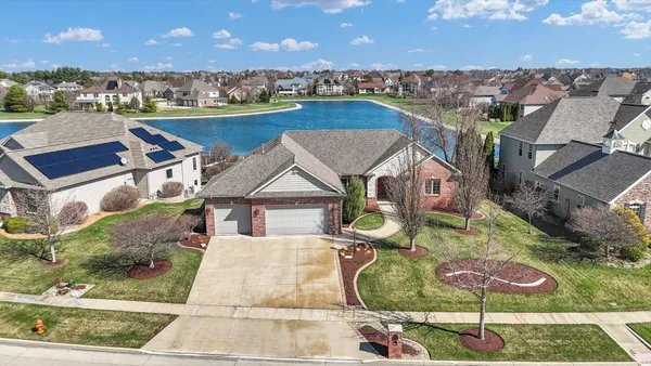$850,000 | 1614 English Oak Drive, Champaign, IL 61822