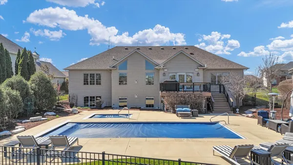 $850,000 | 1614 English Oak Drive, Champaign, IL 61822