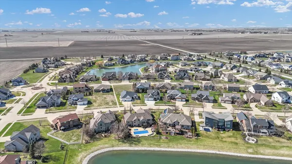 $850,000 | 1614 English Oak Drive, Champaign, IL 61822