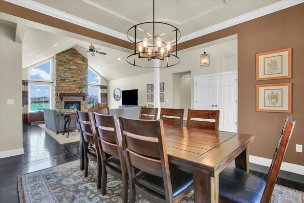 $850,000 | 1614 English Oak Drive, Champaign, IL 61822