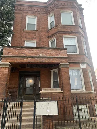 $2,350 | 4841 South Evans Avenue, Unit 1, Chicago, IL 60615