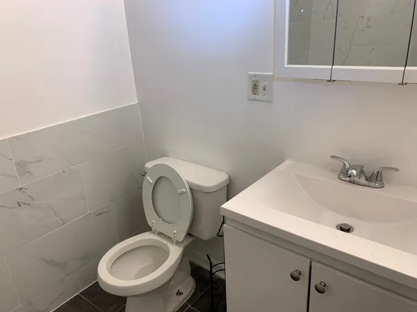 $2,350 | 4841 South Evans Avenue, Unit 1, Chicago, IL 60615