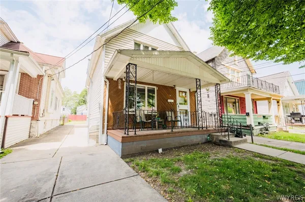 $139,900 | 128 Benzinger Street, Buffalo, NY 14206