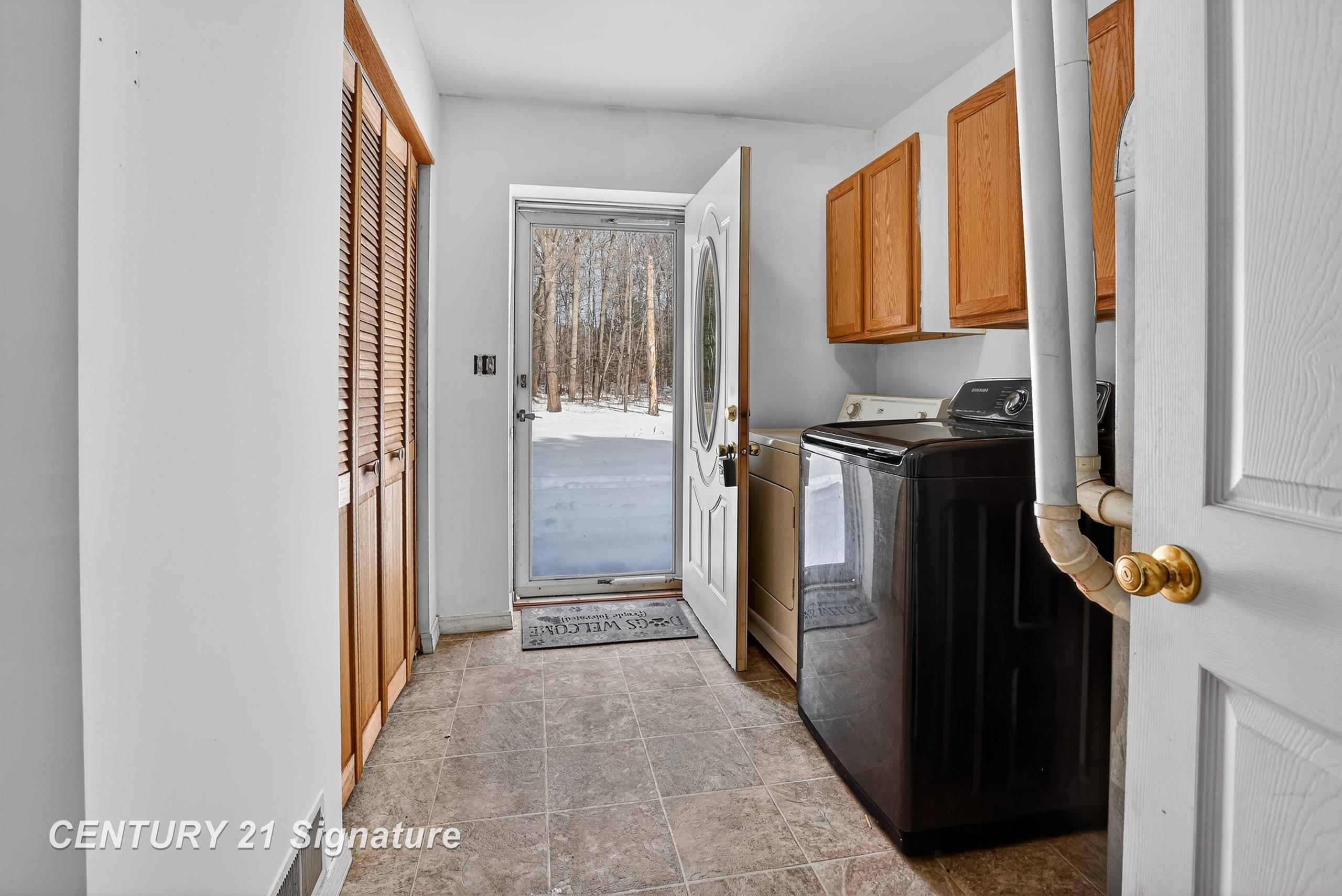 1647 North Huron Road Tawas City, MI 48763 - Photo 31 of 61