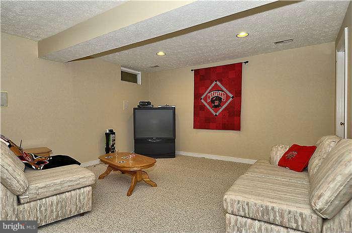 10378 Stansfield Road Laurel, MD 20723 - Photo 24 of 30 Recreation room