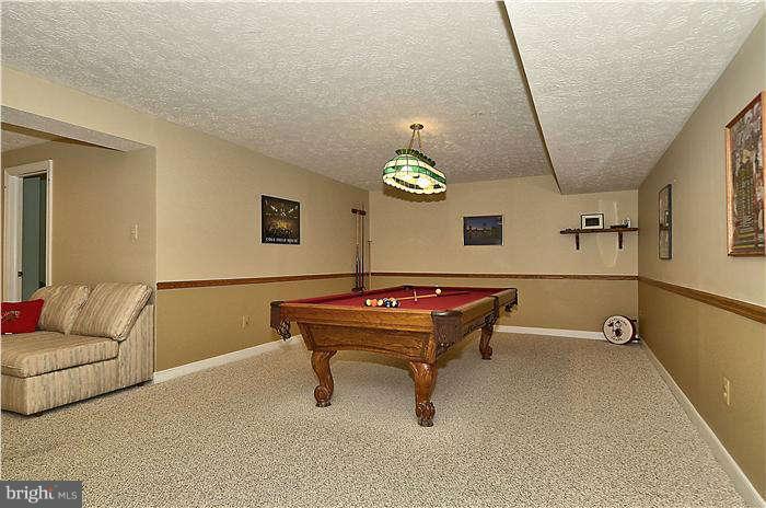 10378 Stansfield Road Laurel, MD 20723 - Photo 27 of 30 Game room - pool table conveys!