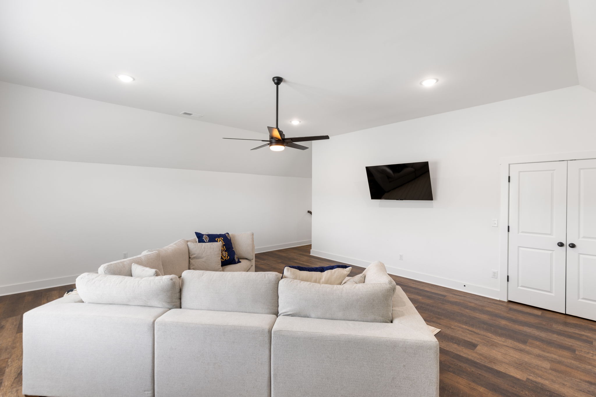 1578 Angus Way Greenbrier, TN 37073 - Photo 36 of 45 a living room with furniture and a flat screen tv