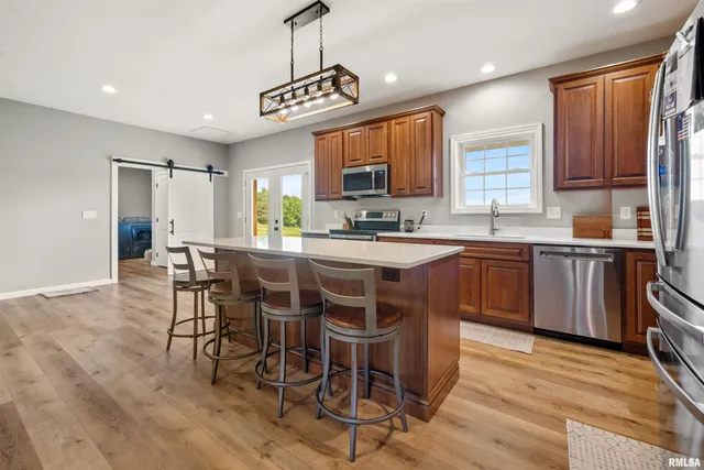 $390,000 | 142 Oak Road, Harrisburg, IL 62946