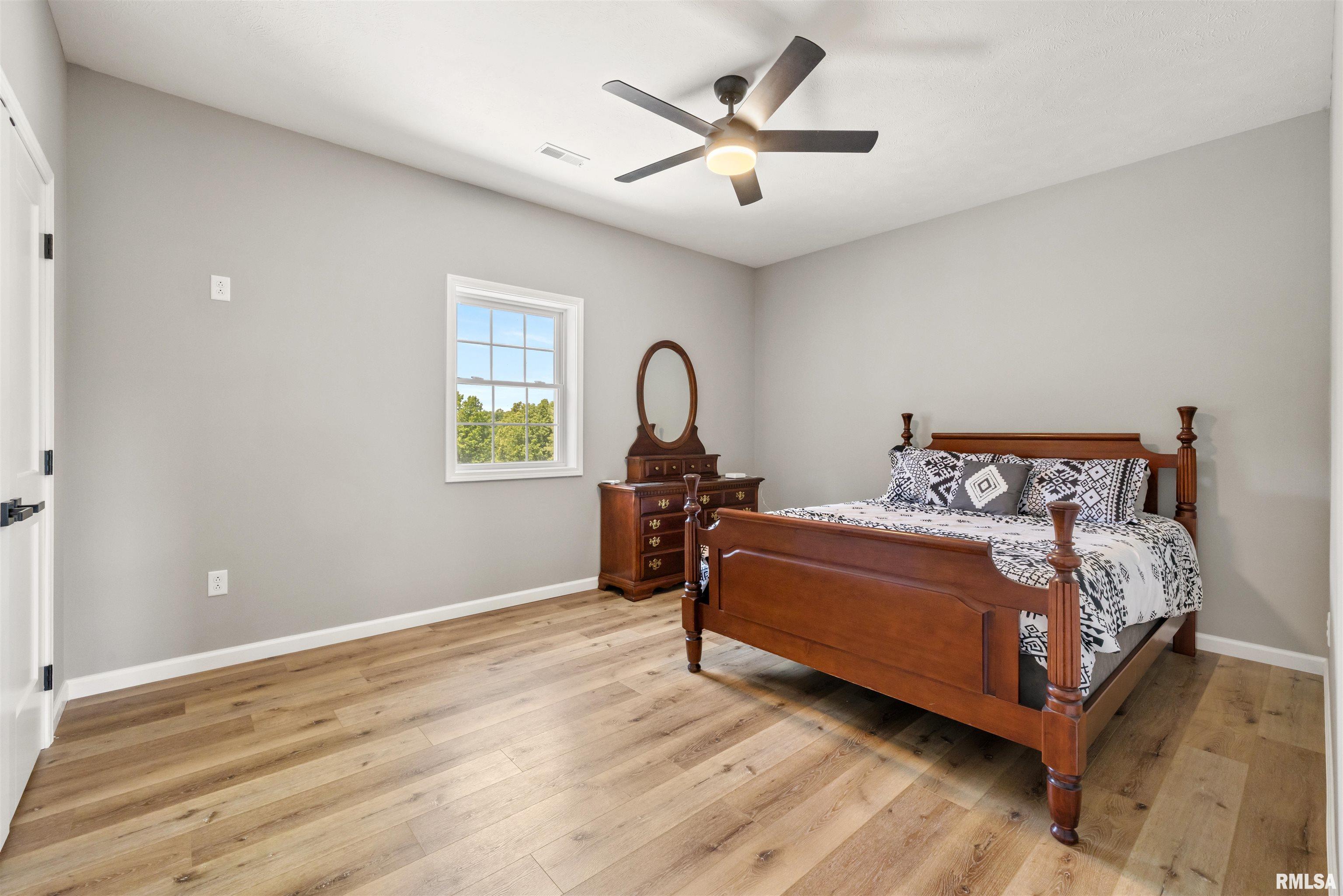 142 Oak Road Harrisburg, IL 62946 - Photo 26 of 47