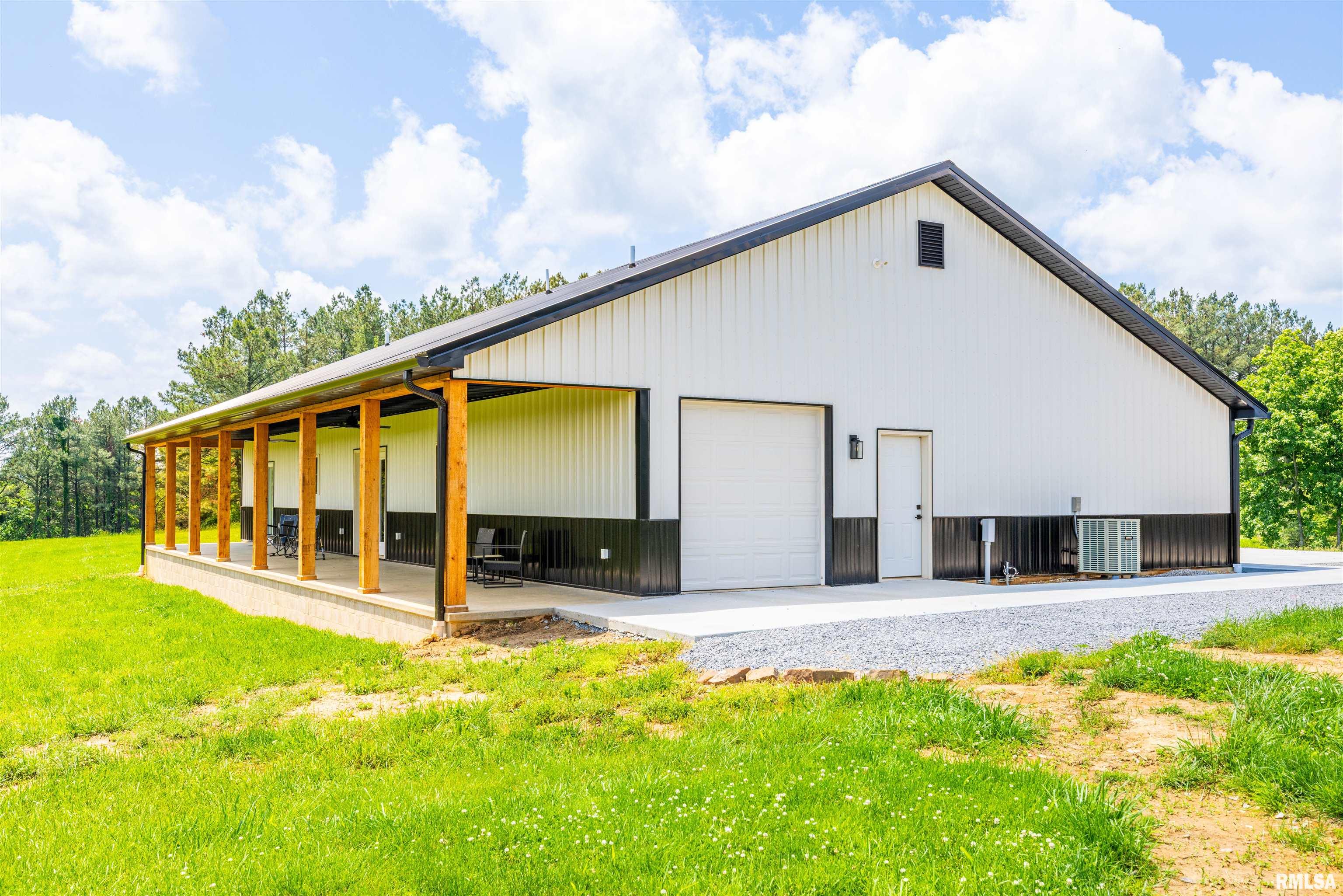 142 Oak Road Harrisburg, IL 62946 - Photo 5 of 47