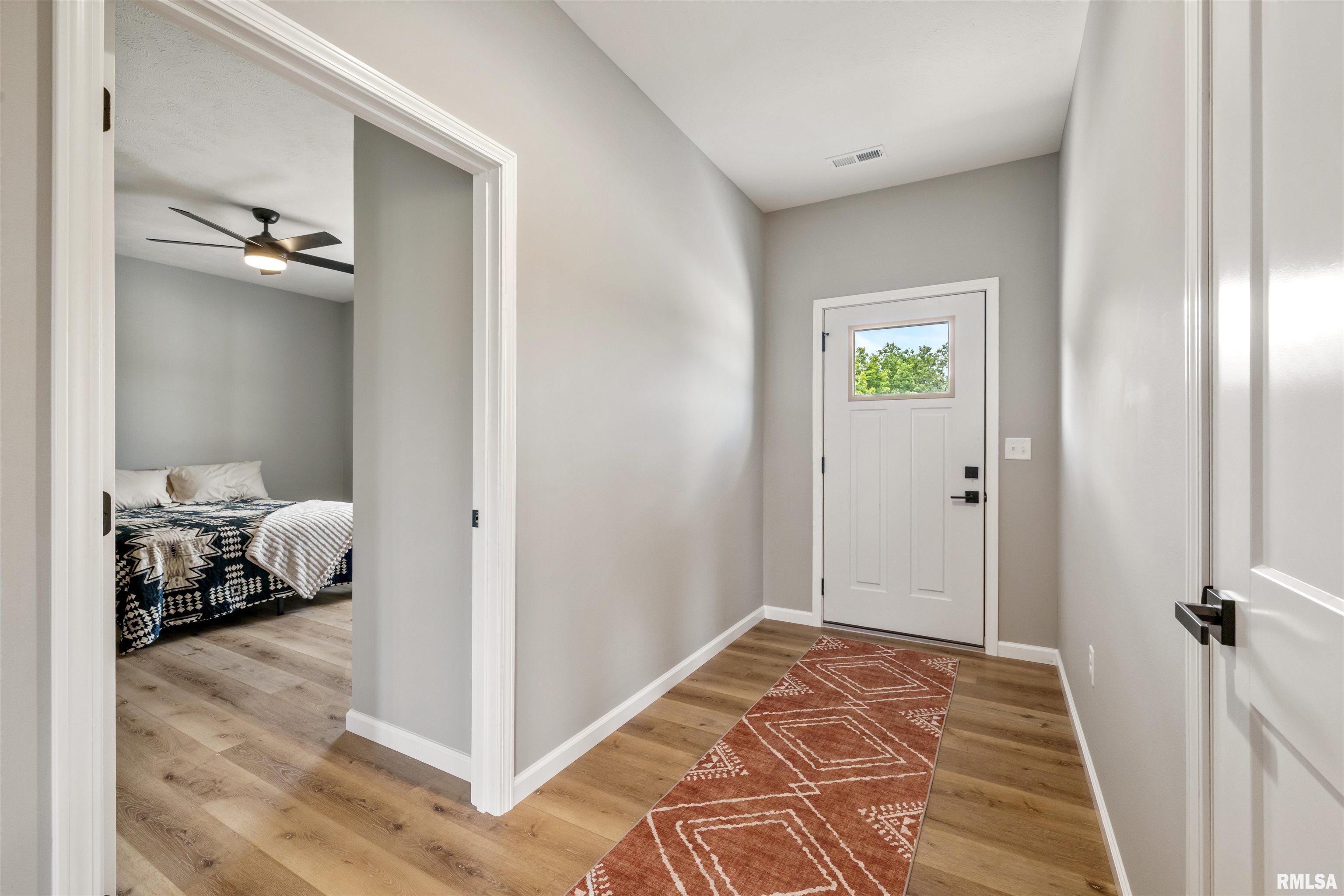 142 Oak Road Harrisburg, IL 62946 - Photo 8 of 47