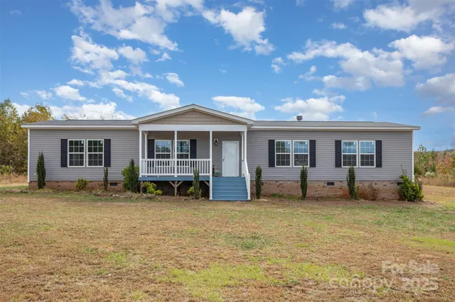 $348,500 | 13584 Smithford Road, Hickory Grove, SC 29717