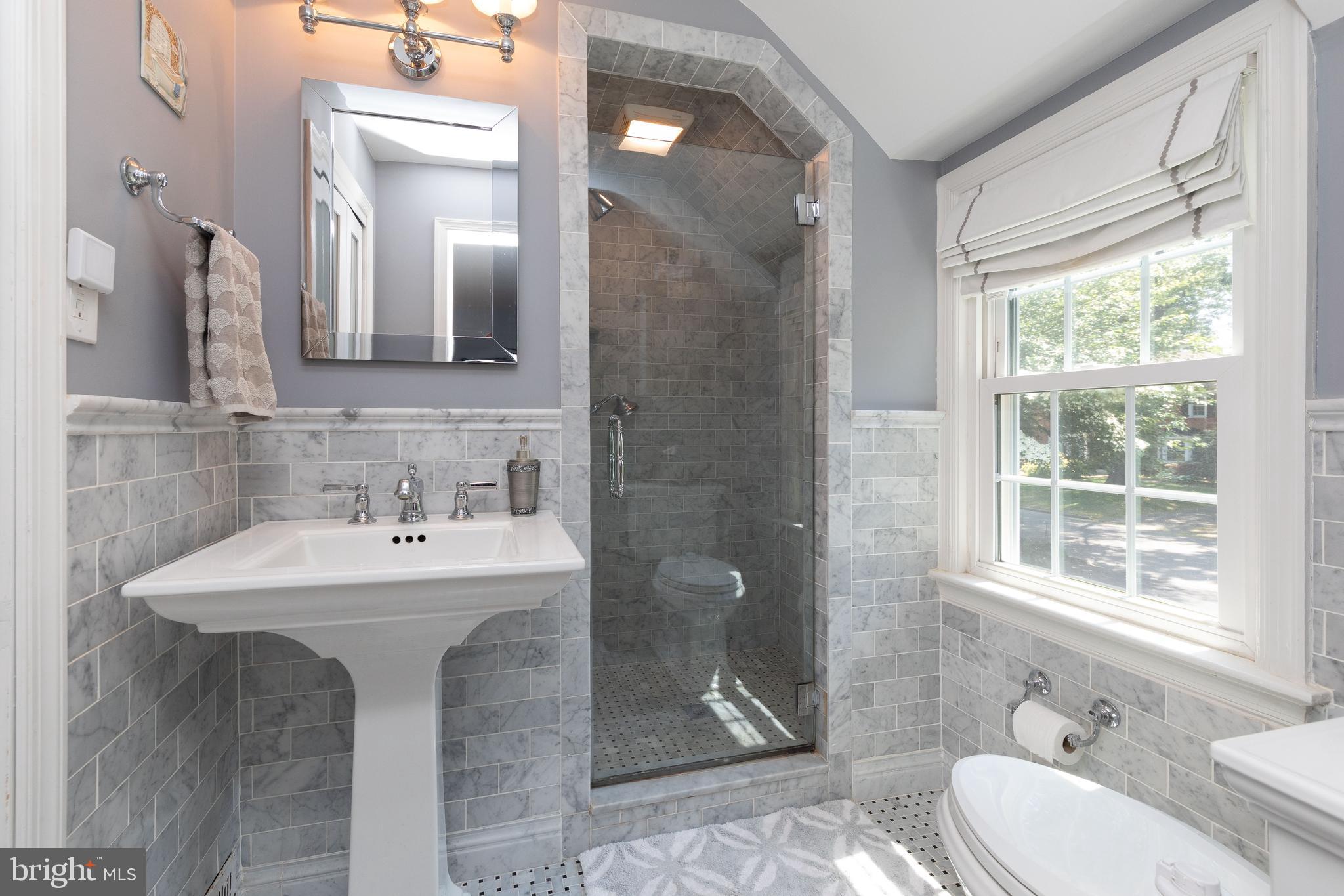 540 Custis Road Glenside, PA 19038 - Photo 26 of 57 Master Bath